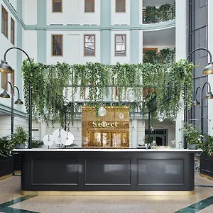 Select Paveletskaya Hotel